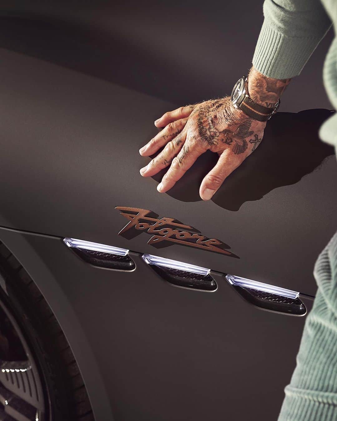 マセラティのインスタグラム：「Cutting-edge technology, raging electric power and distinctive Italian beauty. Electric grand touring is a lifestyle, uniquely Folgore. @davidbeckham #Maserati #MaseratiGranTurismo」