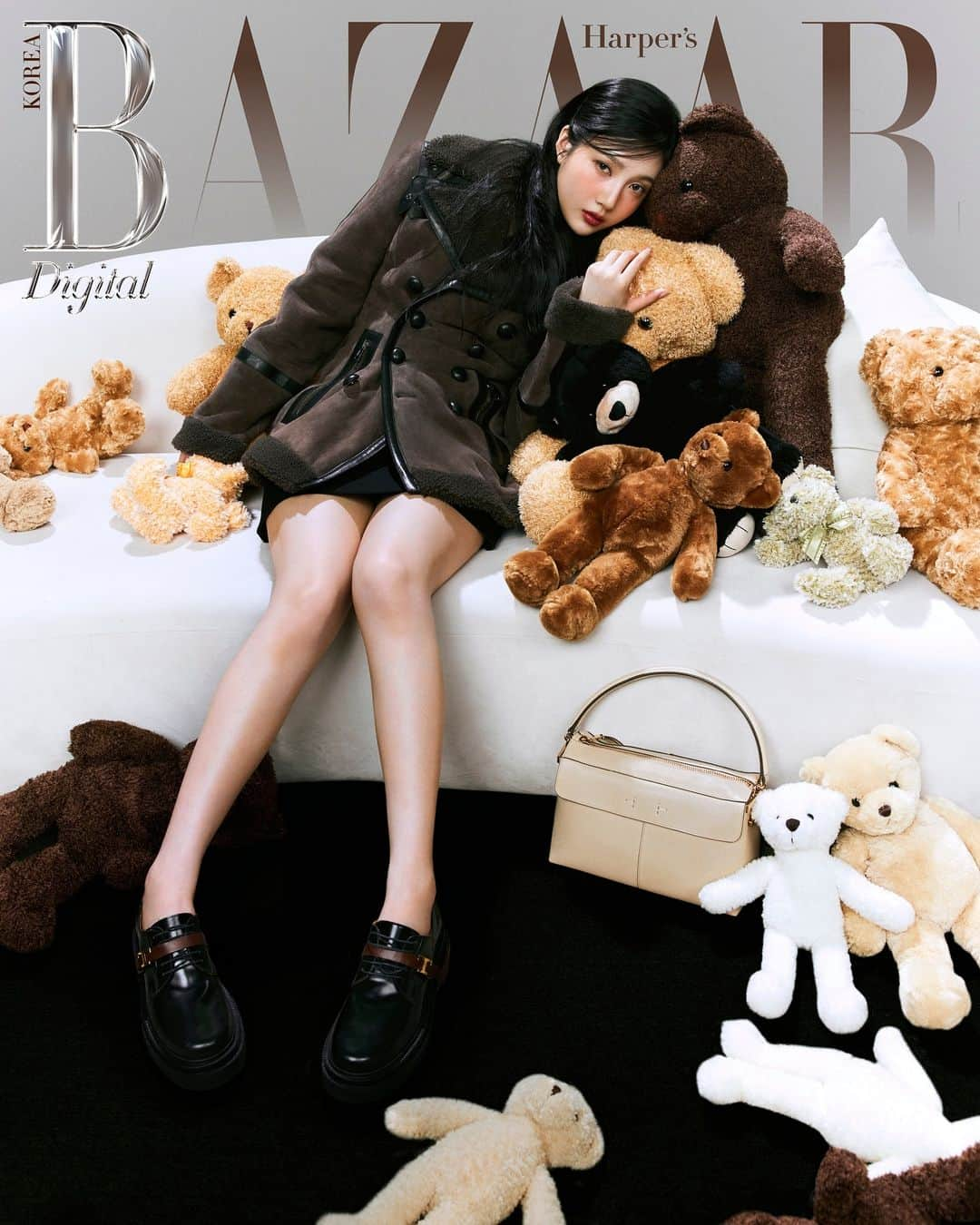 ジョイ（パク・スヨン ）さんのインスタグラム写真 - (ジョイ（パク・スヨン ）Instagram)「@tods 🧸 @harpersbazaarkorea 🖤」11月4日 0時36分 - _imyour_joy