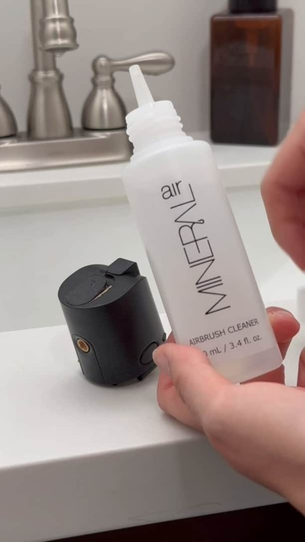 Mineral Airのインスタグラム：「Keep your AirMist Device flawless with our AirMist Cleaner. 🫧 A few drops & a quick shake makes regular maintenance easy (plus, all of our Starter Kits come with a bottle of our cleaning solution!) Show your device the love it deserves.」