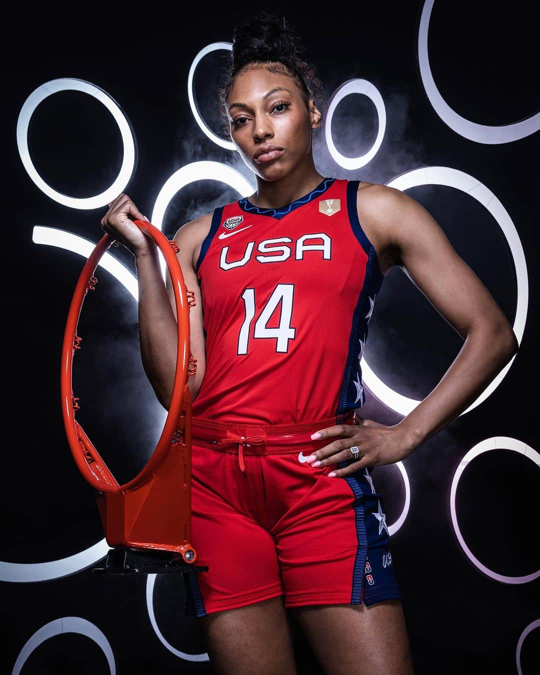 USA Basketballさんのインスタグラム写真 - (USA BasketballInstagram)「@najlaney returns to 🇺🇸 #USABWNT for the November exhibitions!  Catch Betnijah in action against @ladyvol_hoops (11/5, 6pm ET, SEC Network) & @dukewbb (11/12, 12 pm ET, ACC Network Extra)」11月4日 0時59分 - usabasketball