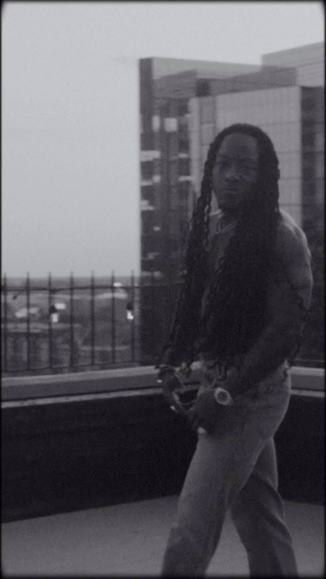 エイス・フッドのインスタグラム：「“I still get the feeling I’m that!” — ENERGY (Visualizer) Out Now. #BODY」