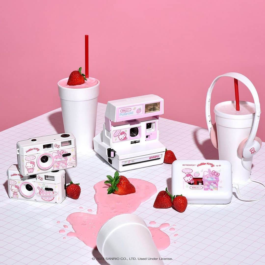 Hello Kittyのインスタグラム：「Say strawberry! 🍓📸 New cameras and more from @retrospekt_ are here! Shop the Hello Kitty Strawberry Capsule Collection now ✨ Link in bio.」