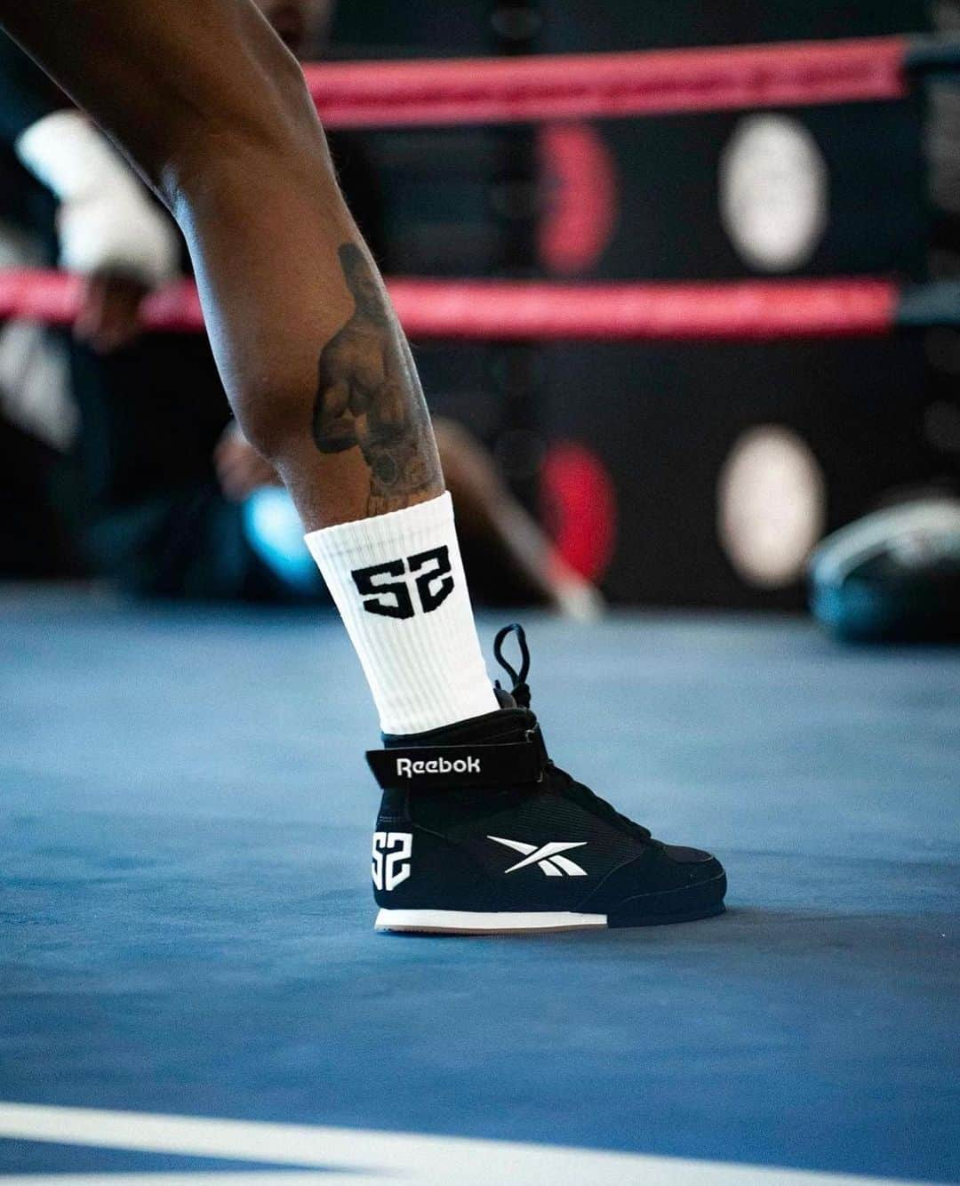 アレン・アイバーソンさんのインスタグラム写真 - (アレン・アイバーソンInstagram)「Happy to welcome a generational talent @shakurstevenson to the @reebok family. @shaq #LetsGo!」11月4日 1時17分 - theofficialai3