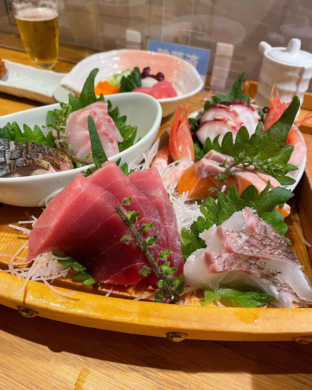 黒山健一さんのインスタグラム写真 - (黒山健一Instagram)「食の旅❗️ 豊洲で魚を食う🐟 上品な味わいで、大満足❗️ やっぱり魚やね〜😘 そして豊洲からの夜景が、非常に綺麗な事を知りました⭐️⭐️  #食の旅 #刺身 #豊洲 #東京の夜景」11月4日 1時18分 - kenichi_kuroyama