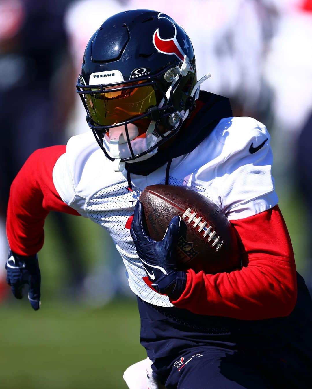 ヒューストン・テキサンズのインスタグラム：「Hold it down for your team run your game full sprint」