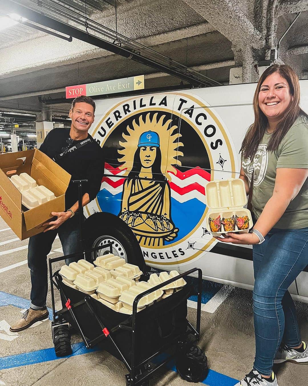 ライアン・シークレストのインスタグラム：「How are you supposed to get any work done when there are tacos in the building?    After speaking with Britney from @guerrillatacos and learning that their shop was robbed, we decided to buy 102 tacos, and believe me, I could’ve gotten more... If you’re looking for delicious and authentic tacos in LA, with tons of styles (the mushroom blew me away), then check out @guerrillatacos」