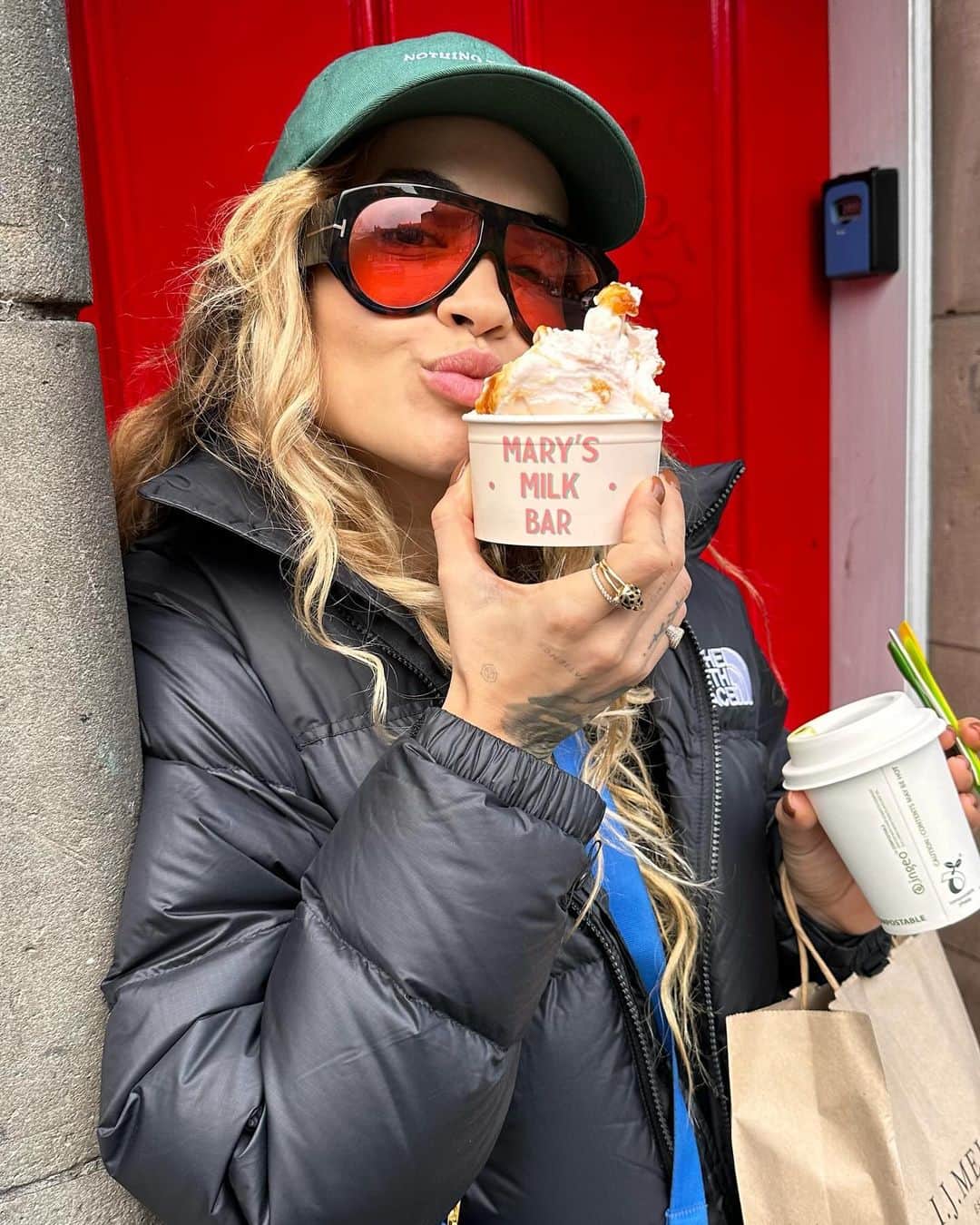 リタ・オラのインスタグラム：「It’s you and me against the world and no I don’t mean the ice cream. Swipe left. I love our escapades. I love you. My twin. 🥹❤️ @taikawaititi」