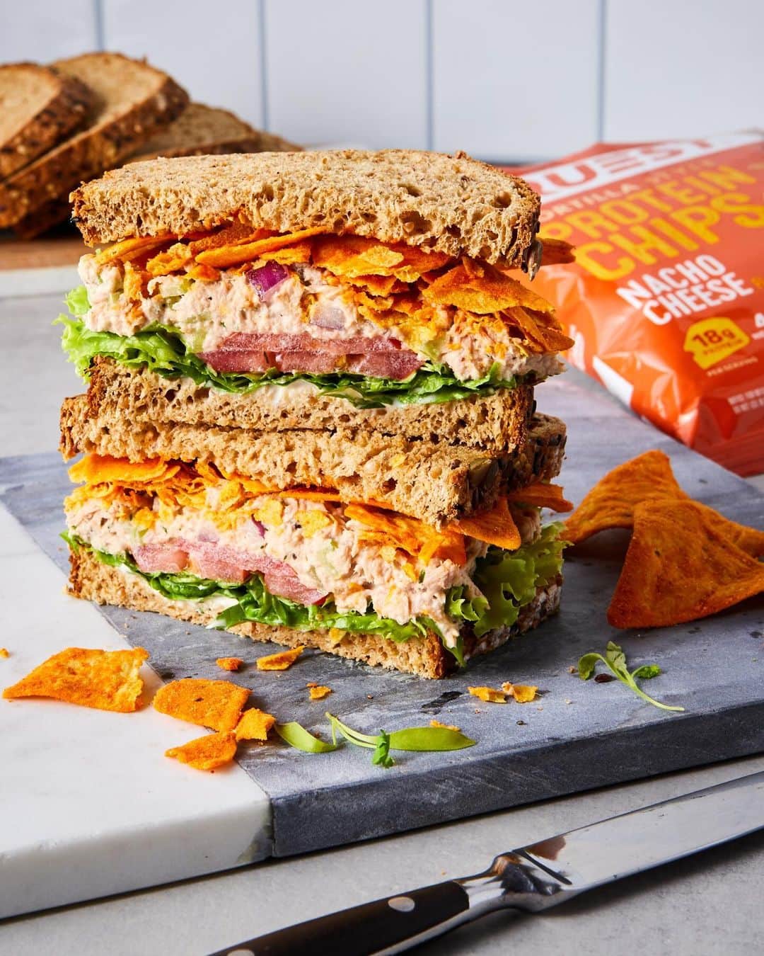 questnutritionさんのインスタグラム写真 - (questnutritionInstagram)「Have you ever tried #QuestChips in your sandwiches? If not, this is your sign to try it! 💪🥪🤌 #NationalSandwichDay #OnaQuest」11月4日 2時23分 - questnutrition