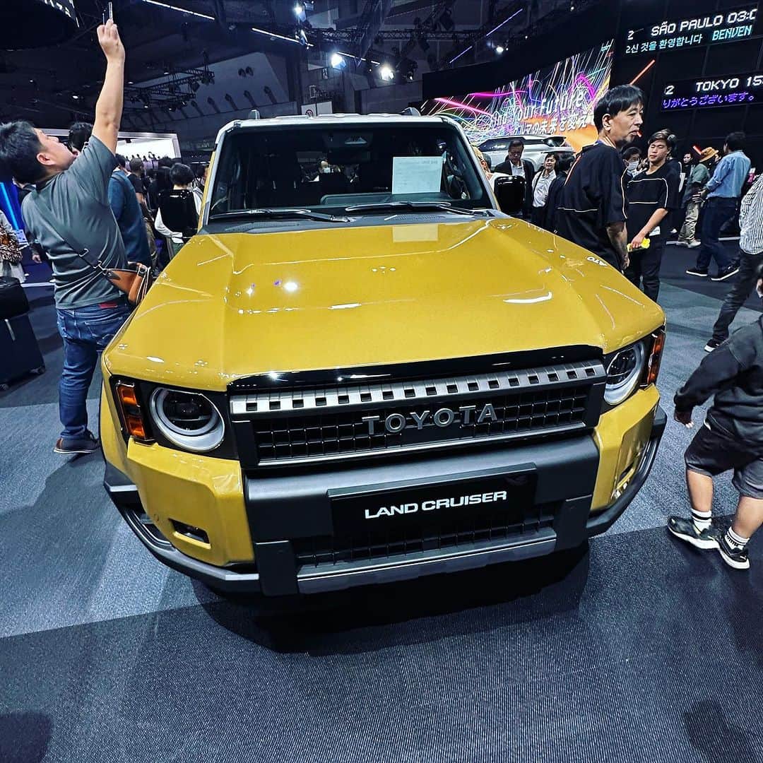 マッコイ斉藤のインスタグラム：「東京モーターショー！MOBILITYSHOW2023に今年から変更に！行って来ました。 #ランドクルーザー250」