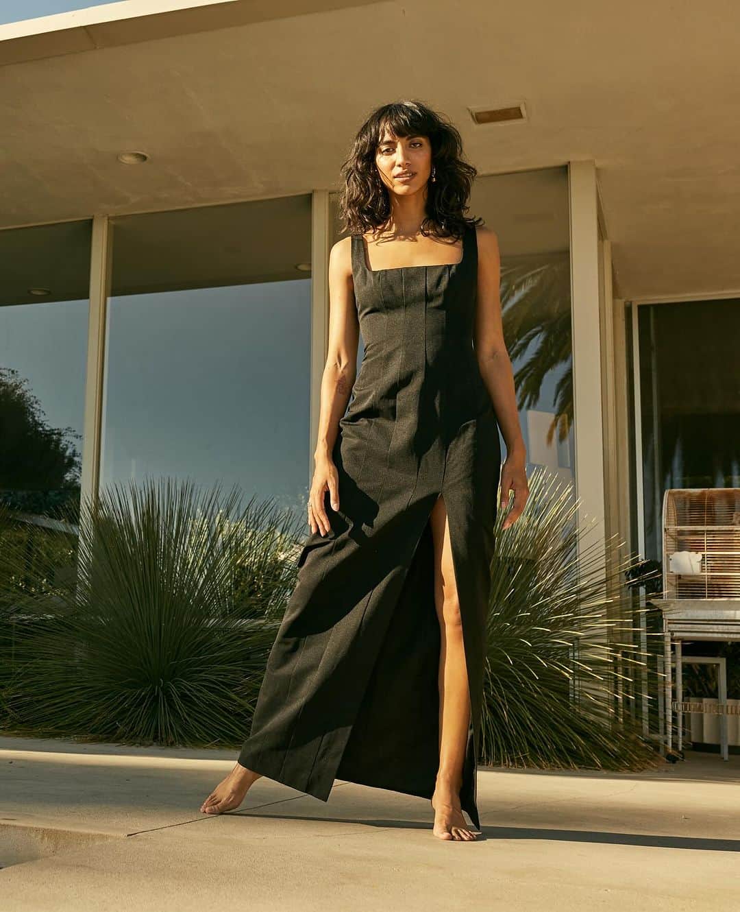 Fred Segalのインスタグラム：「Unlock elegance with our assortment of dark dresses and noir staples at FREDSEGAL.com. 🖤」