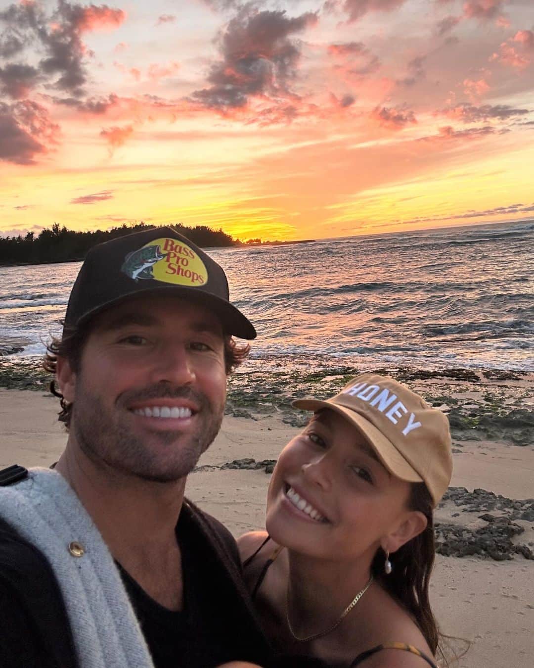 ブロディ・ジェンナーのインスタグラム：「Loving this chapter 📖❤️」