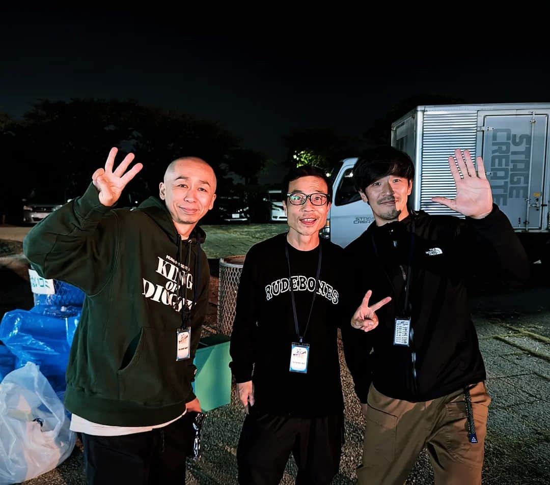 のインスタグラム：「⁡ ⁡快晴に恵まれたSTONE HAMMER 2023 THE STARBEMSの演奏を聴きながら会場入り  演者もお客さんも楽しんでる様子が最高だった the band apart 木暮の栄ちゃんにDrサポートしてもらいました 明日のMONGOL800 ga FESTIVAL What a Wonderful World!! 2023も栄ちゃんのサポートで よろしくお願いします  皆様ありがとうございました  西条に新しく出来たライブハウスHACO 泊まったホテルの近くだった 音鳴らしに来れますように」