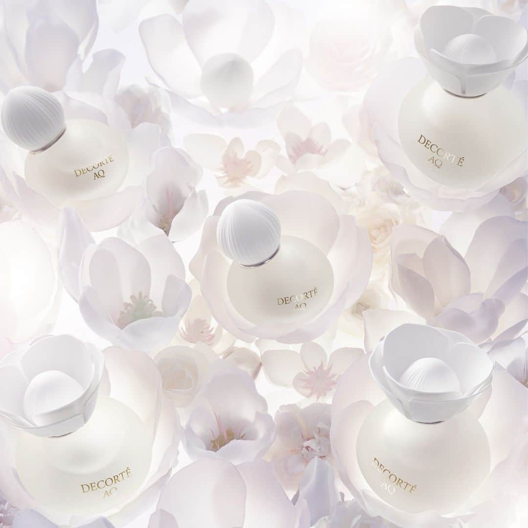 DECORTÉのインスタグラム：「Magnolia Champaca lies at the heart of the NEW AQ Eau de Parfum. Native to Southeast Asia, this fragrant flower has been used for centuries to calm the mind and body and to instill a sense of wellbeing.」
