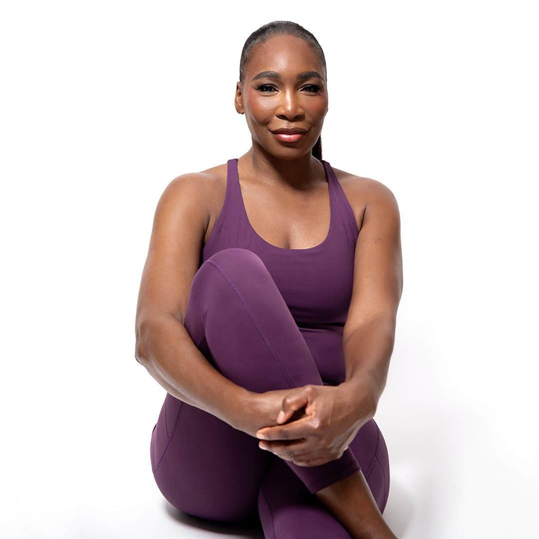 ビーナス・ウィリアムズさんのインスタグラム写真 - (ビーナス・ウィリアムズInstagram)「Introducing: EleVen by Venus Williams X CorePower Yoga ✨  We’re so excited to announce our collaboration with @elevenbyvenus! Our teams have worked together with @venuswilliams to bring you an exclusive capsule collection of 7 fashion-forward activewear styles to make you feel your most confident. Shop the EleVen by Venus Williams X @corepoweryoga collection now at the link in our bio and in select studios nationwide!」11月4日 4時19分 - venuswilliams