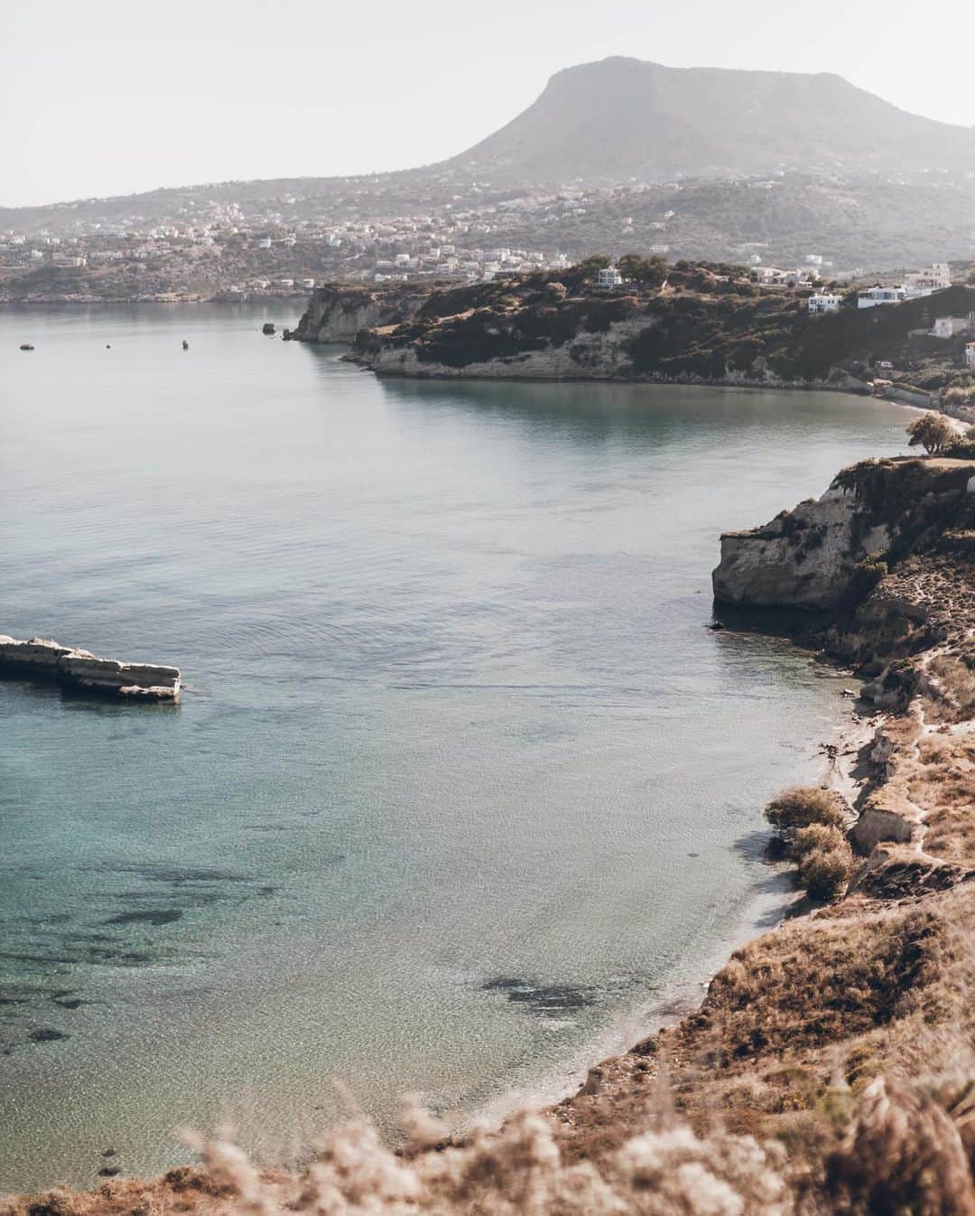 ジャクリーン・ミクタさんのインスタグラム写真 - (ジャクリーン・ミクタInstagram)「Sunsets and chill ♥ Snaps from our little Cretan getaway!」11月4日 4時36分 - mikutas