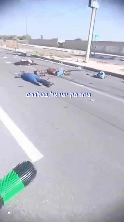 デブラ・メッシングのインスタグラム：「TRIGGER WARNING   Repost @israel_in_pictures  One of the top tweets right now on Twitter: An Arab journalist reports that Hamas is executing their citizens who want to go to southern Gaza where the humanitarian aid is located. Understand who these Nazis are, they want the citizens as a human shield, these are the vilest people of humanity. You can see the tweet in my story. Via @israel_in_pictures   #hamasisisis #hamasisnazis   #NOW #hamas #gaza #palestinianstryingtoflee #hamaskillinginnocentcivilians」