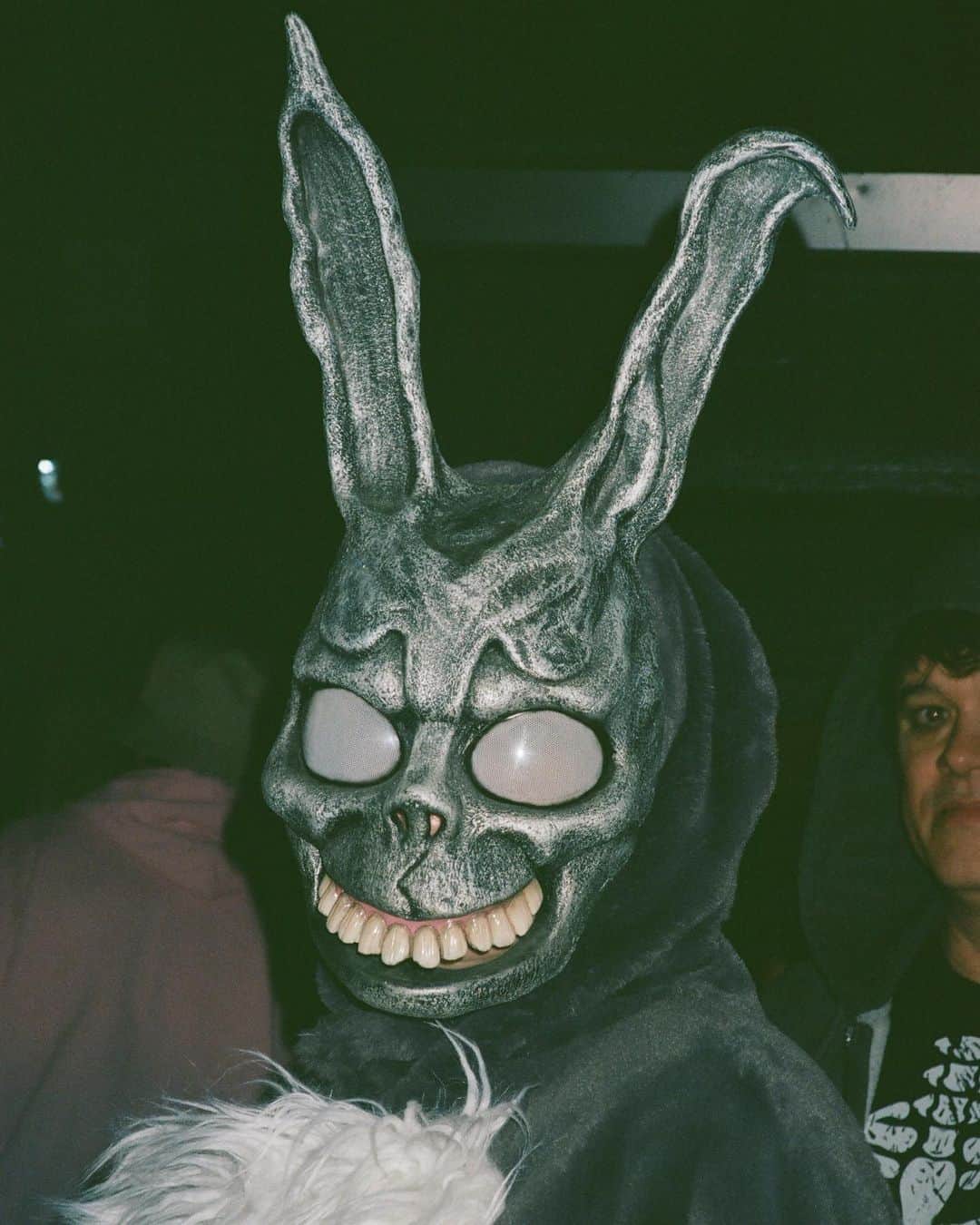 のインスタグラム：「All ghouls go upwards」