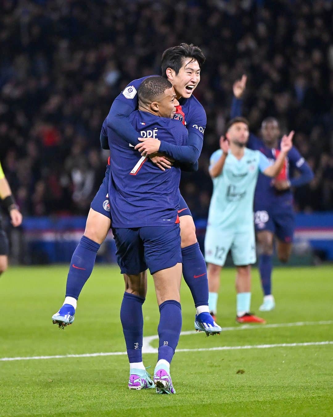 のインスタグラム：「Lee Kang-In ☄️  #PSGMHSC #Ligue1」