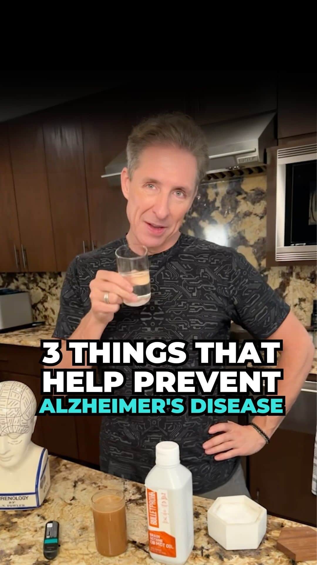 デイヴ・アスプリーのインスタグラム：「3 things that help prevent Alzheimer’s disease. 👆🏼  #daveasprey #biohacking #biohacker #biohacked #mctoil #coffee #nicotine #alzheimersdisease #alzheimers」