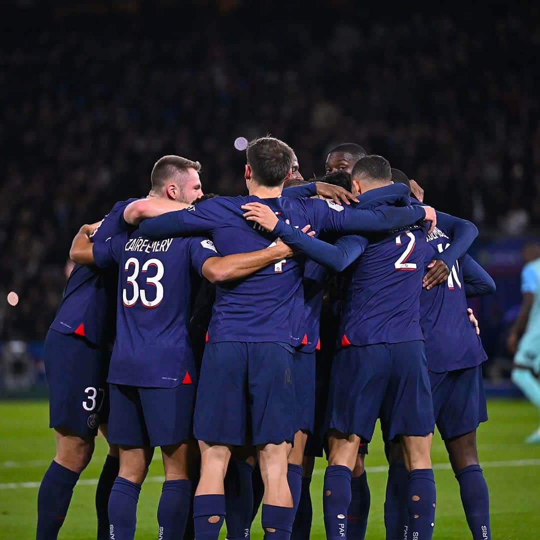 のインスタグラム：「⏱ 𝗛𝗔𝗟𝗙-𝗧𝗜𝗠𝗘   #ParisSaintGermain 1️⃣-0️⃣ #Montpellier ⚽️ @kanginleeoficial 10’  #PSGMHSC」