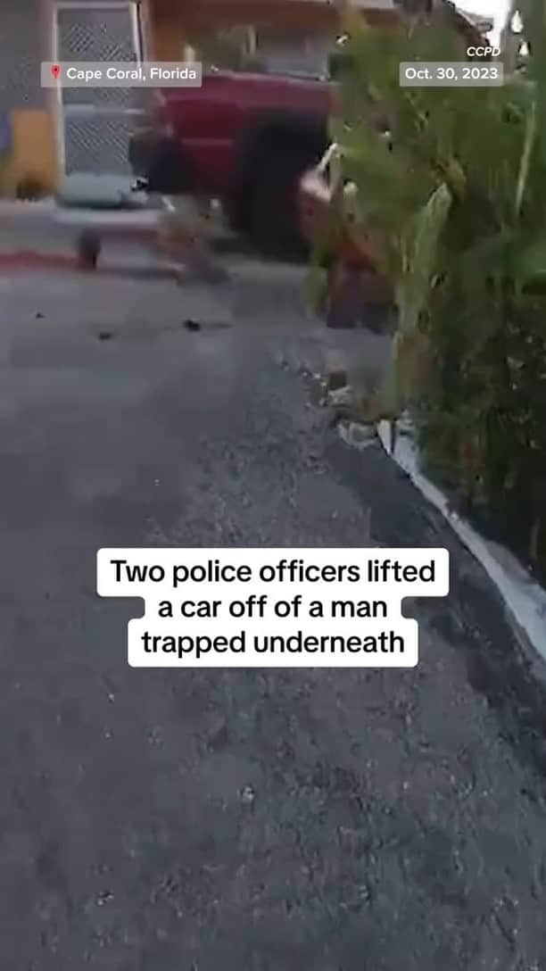 NBC Newsのインスタグラム：「Florida police officers lifted a car to free a man trapped underneath.」