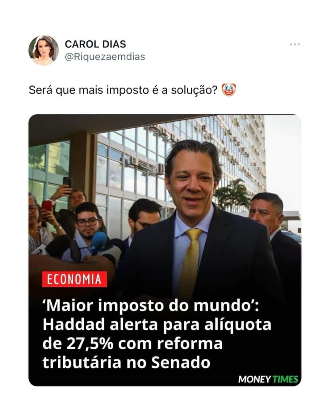 Carol Diasのインスタグラム：「Maior imposto DO MUNDO?! 🌎🤡❌  Será que agora o Brasil vai pra frente ou é só uma desculpa do governo atual?  Me diga aqui nos comentários 👇🏼」