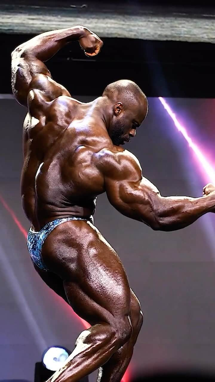 アーノルド・シュワルツェネッガーのインスタグラム：「My goal has always been to grow the sport of bodybuilding, and I want everyone to be able to watch and be inspired by the Arnold Classic, no matter how much money they have, so this year the livestream will be free.」