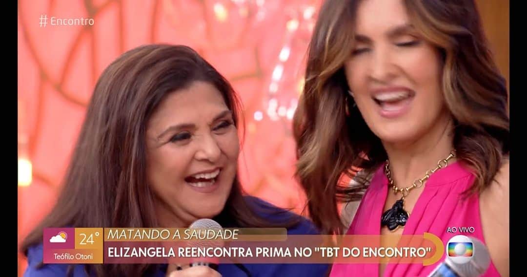ファチマ・ベルナルデスのインスタグラム：「Que triste a notícia da morte prematura, aos 68 anos, da atriz Elizângela. Estivemos juntas algumas vezes no #encontro. A última, como registrado nessas fotos de 2019. Ela foi homenageada num quadro do programa em que reencontrou uma prima querida. Elizângela é uma das minhas primeiras memórias televisivas quando, ainda adolescente, participava do programa do Capitão Furacão. Era emocionante pra mim estar ao lado dela. Sempre com um sorriso bonito num rosto infantil. Meu carinho pra família e os amigos.🖤」