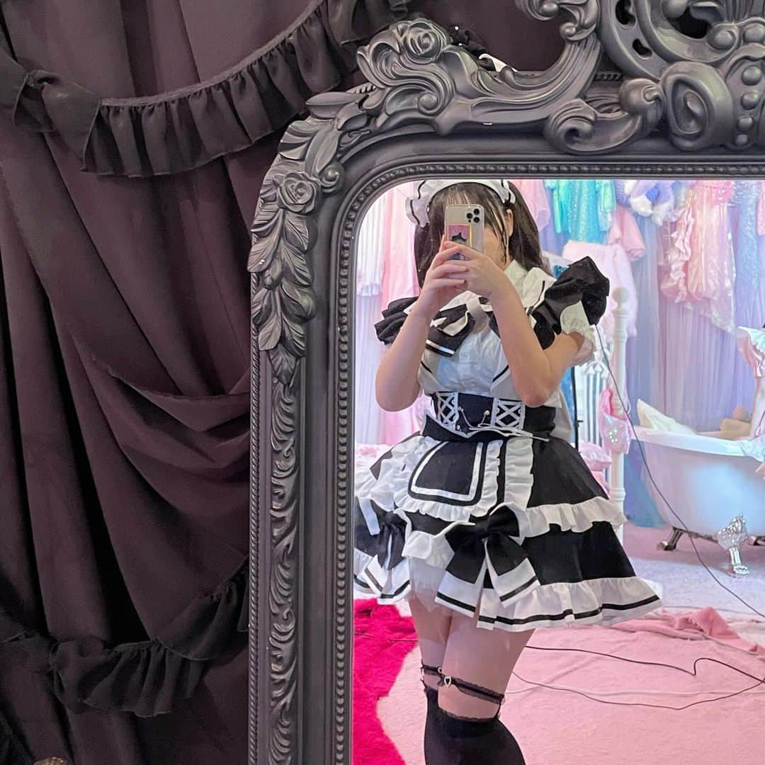 麻倉瑞季のインスタグラム：「🖤」