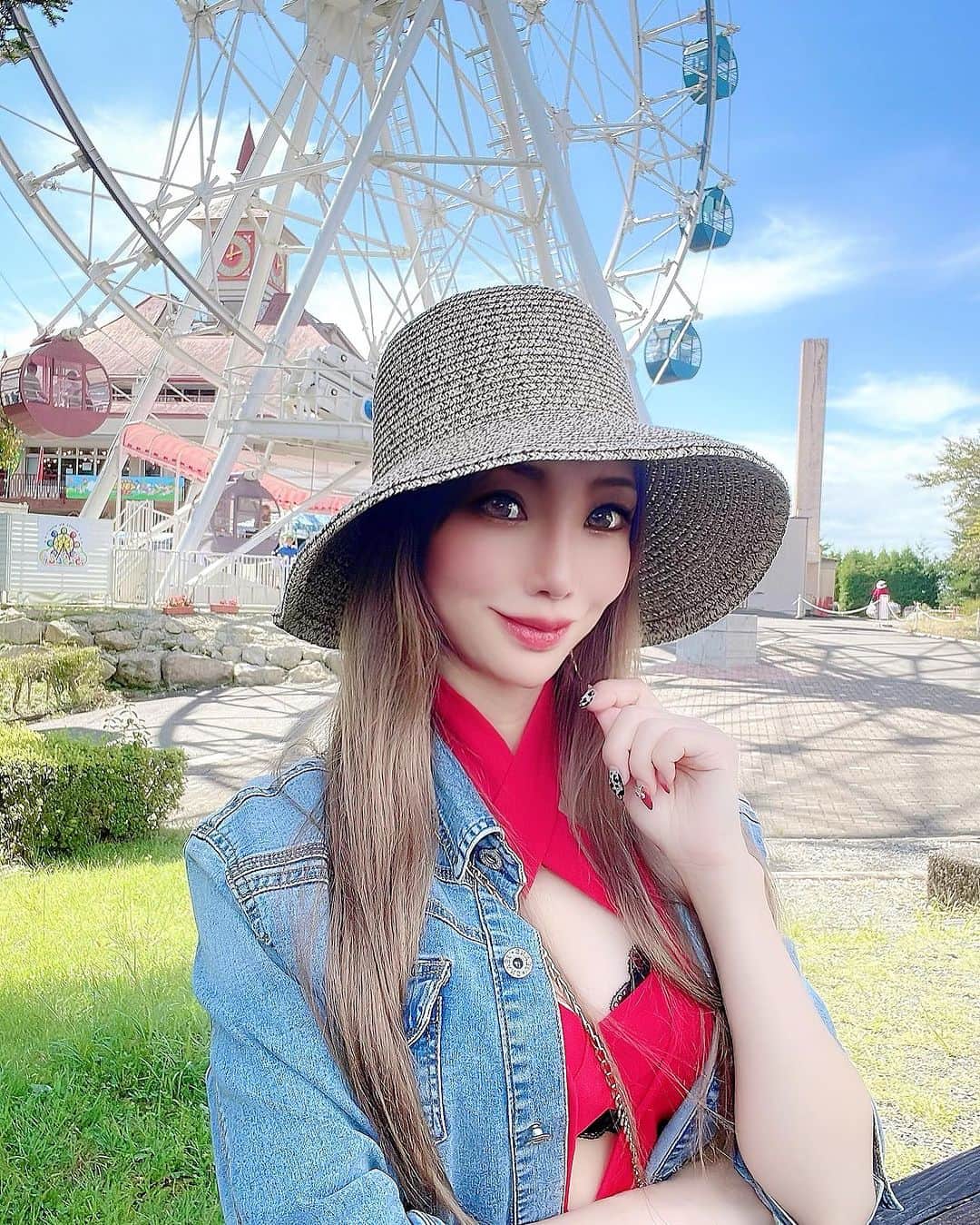 のインスタグラム：「『那須高原りんどう湖ファミリー牧場』🎡 楽しかった😆💕 たまには動物達と戯れるのも楽しい🥰  #動物 #インスタ女子 #インスタグラマー #インスタ映え #インスタ映えスポット  #インスタ映えスイーツ  #インスタ映えカフェ  #インフルエンサー #インフルエンサー募集  #インフルエンサーになりたい  #インフルエンサーマーケティング  #TikTok #女社長 #女性起業家」