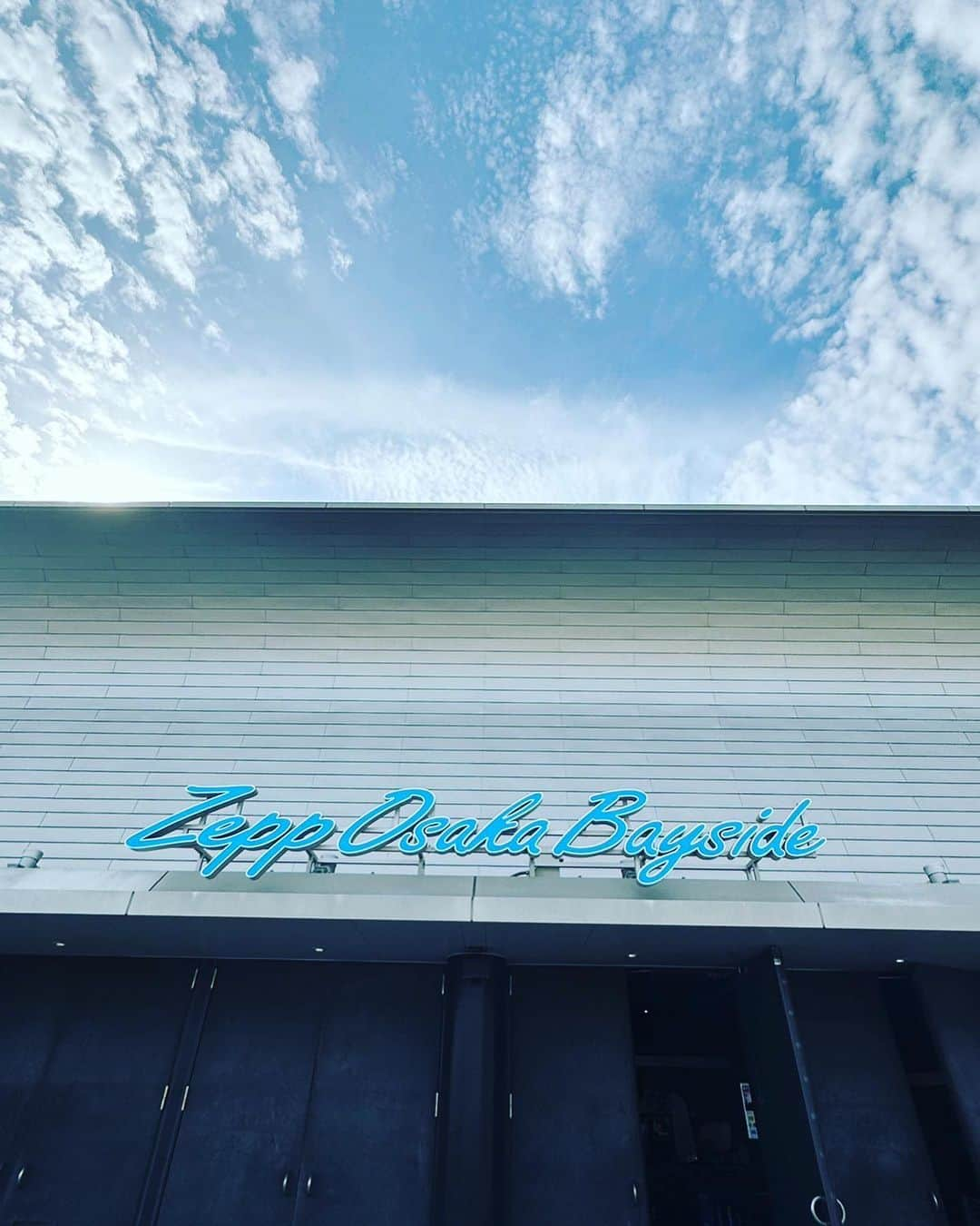 今井寿さんのインスタグラム写真 - (今井寿Instagram)「#🎶 #🎸 #☀️☀️  ありがと〜！  TOUR 2023 異空 -IZORA- ALTERNATIVE SUN  11/4 Sat. 大阪  #櫻井敦司 #ヤガミトール #樋口豊 #星野英彦 #今井寿 #imaihisashi #guitar #bucktick #bt #☀️☀️ #異空  #izora #alternativesun」11月4日 16時36分 - bucktick_imai