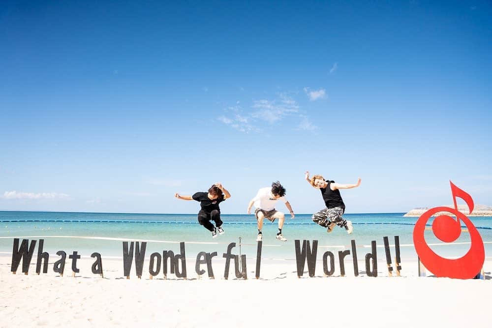 FOMAREのインスタグラム：「2023.11.4 MONGOL800 ga FESTIVAL What a Wonderful World!!23  at 宜野湾トロピカルビーチ特設会場  THANK YOU🌺  photo by @ruihashimoto   #www #MONGOL800 #FOMARE」