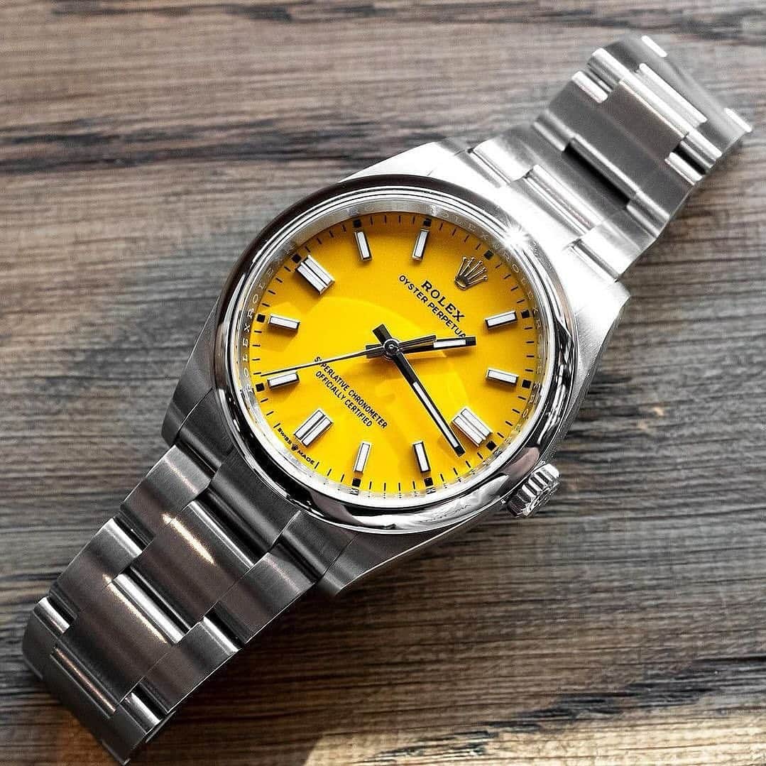 Daily Watchのインスタグラム：「Thoughts on this dial color? The 2020 Rolex Oyster Perpetual. Photo by @trdwatches 🟡」
