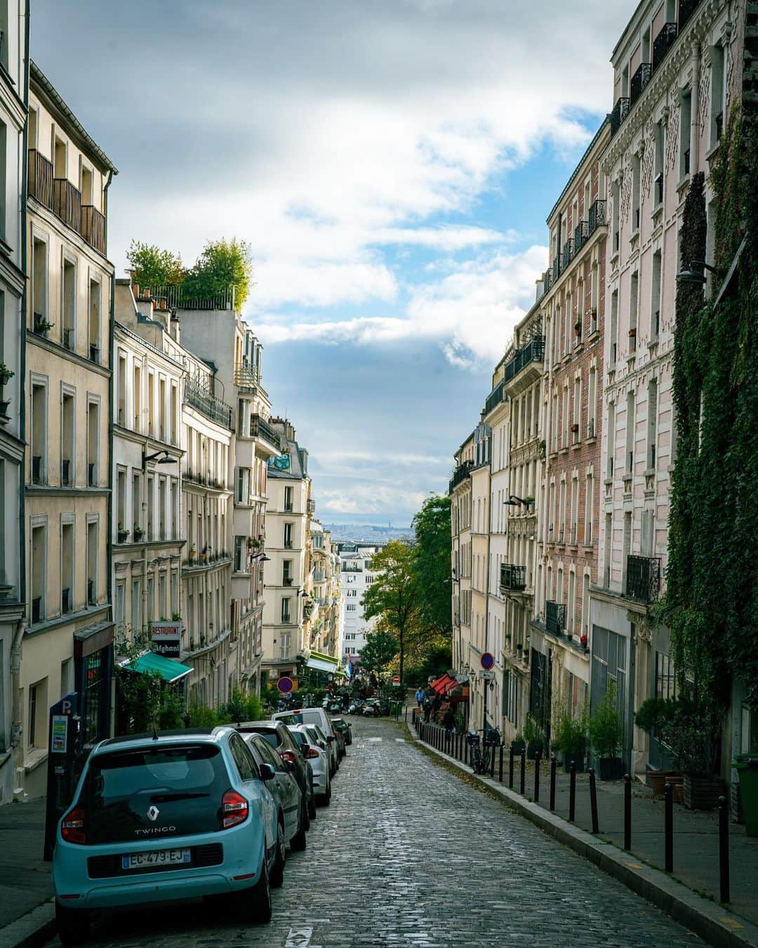 楢崎智亜さんのインスタグラム写真 - (楢崎智亜Instagram)「Paris vibes. 😈🇫🇷  久しぶりのコンペ楽しみます！！！ ————————————————————————— #アイディホーム @ufit_official_ @norqain_japan @thenorthfacejp #tnfjp #ザノースフェイス#neverstopexploring @unparallelup @frictionlabs @flathold  @wise.official.japan @freiheit_bouldering」11月4日 16時57分 - tomoa_narasaki