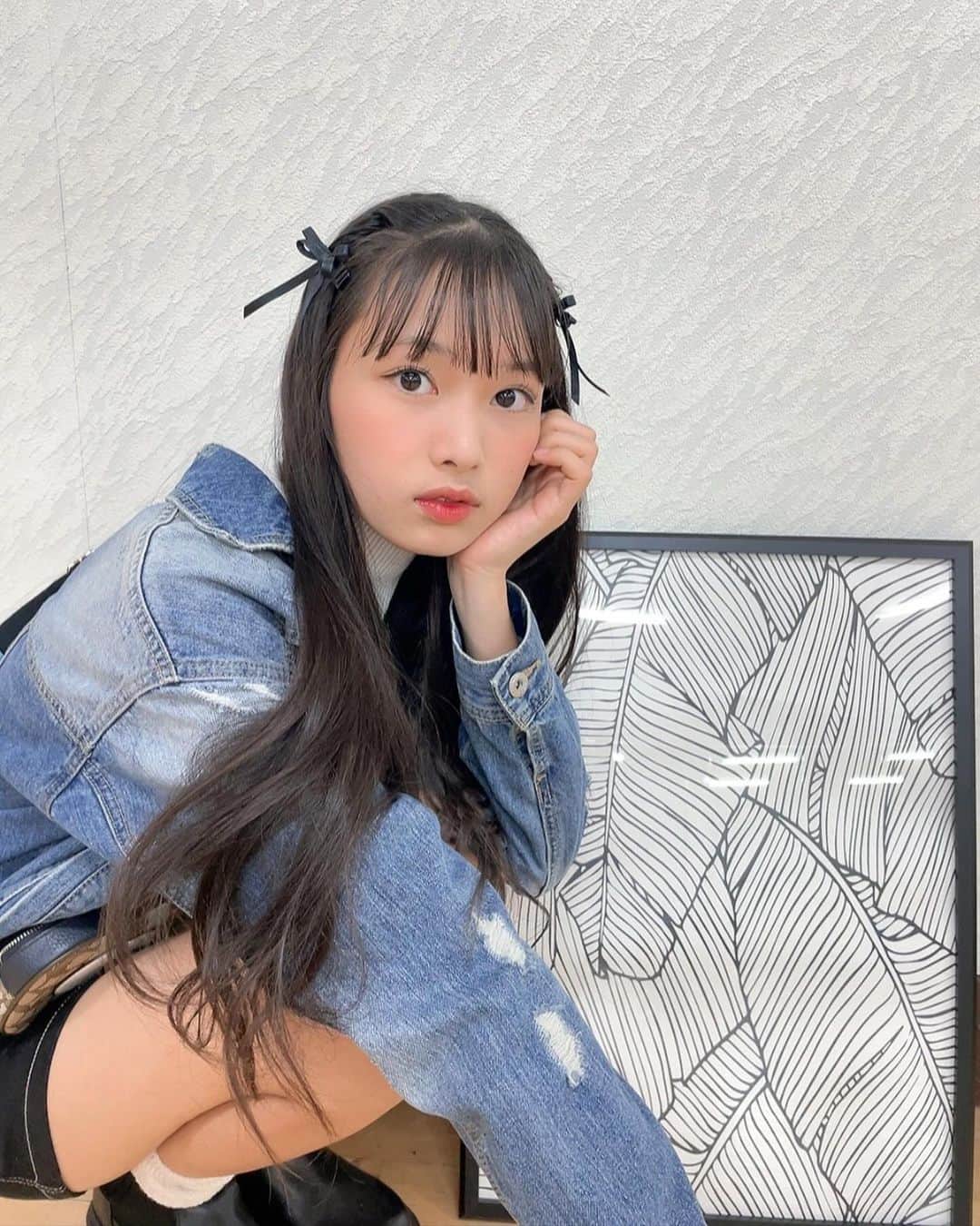 新潮社「ニコラ」さんのインスタグラム写真 (新潮社「ニコラ」Instagram)「最近ガーリーなスタイルにハマっているので今日はカジュアル