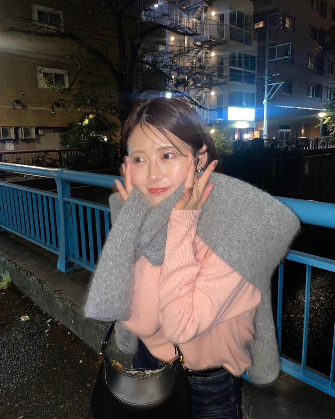 井口綾子さんのインスタグラム写真 - (井口綾子Instagram)「中目黒でともだちと飲んだ日🩷🩶」11月4日 17時03分 - ayako_inokuchi