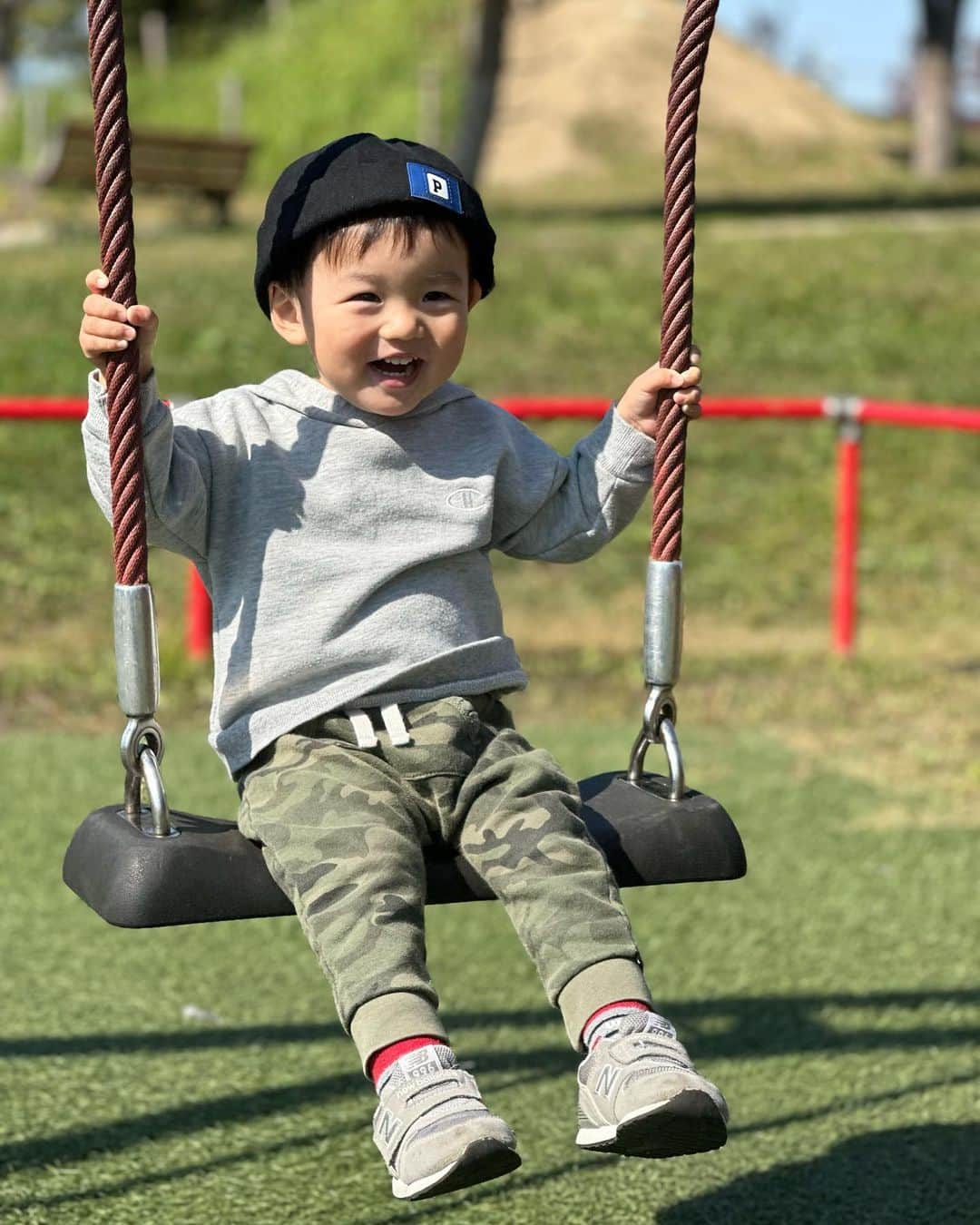 Miki Hirookaのインスタグラム：「1才11ヶ月 身長83cm / gapsize2yrs  ダンスが大好きで音楽がかかるとノリノリで踊り出しまーす♫  初めてコンテストに挑戦😆  #gapトドラーボーイ2023 #gapブラナンクラブモデルコンテスト  #1才11ヶ月 #癒しくん」