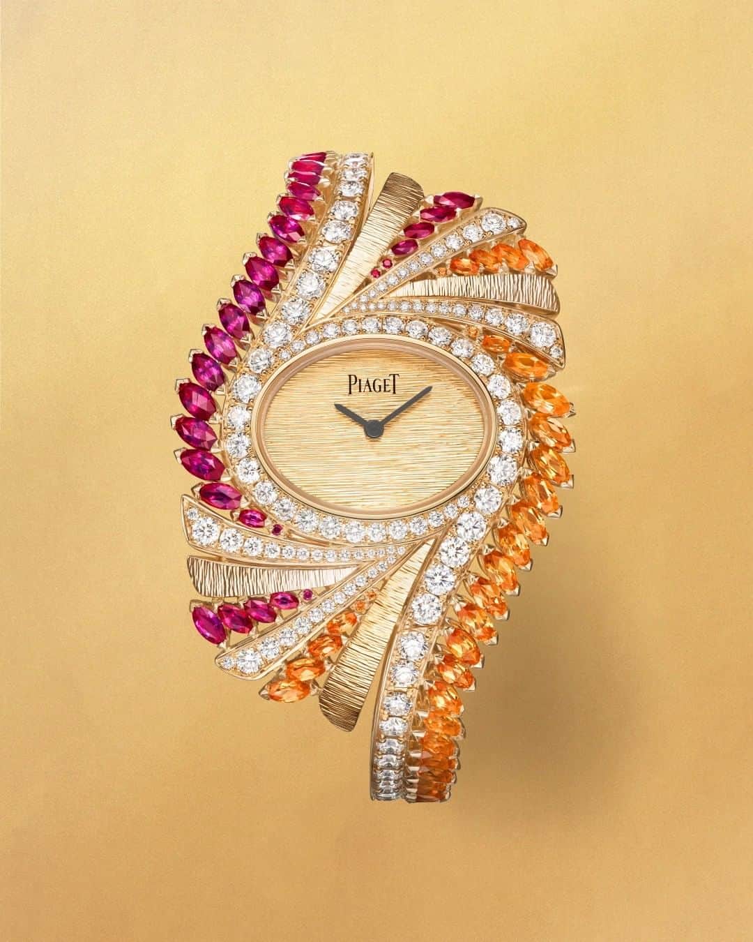 ピアジェのインスタグラム：「Dazzle with the audacity of the Limelight Gala High Jewellery watch, where diamonds, rubies, and spessartites mingle with 18K rose gold in an explosion of extravagant elegance.  #Piaget #MaisonOfExtraleganza #LimelightGala #Diamonds」