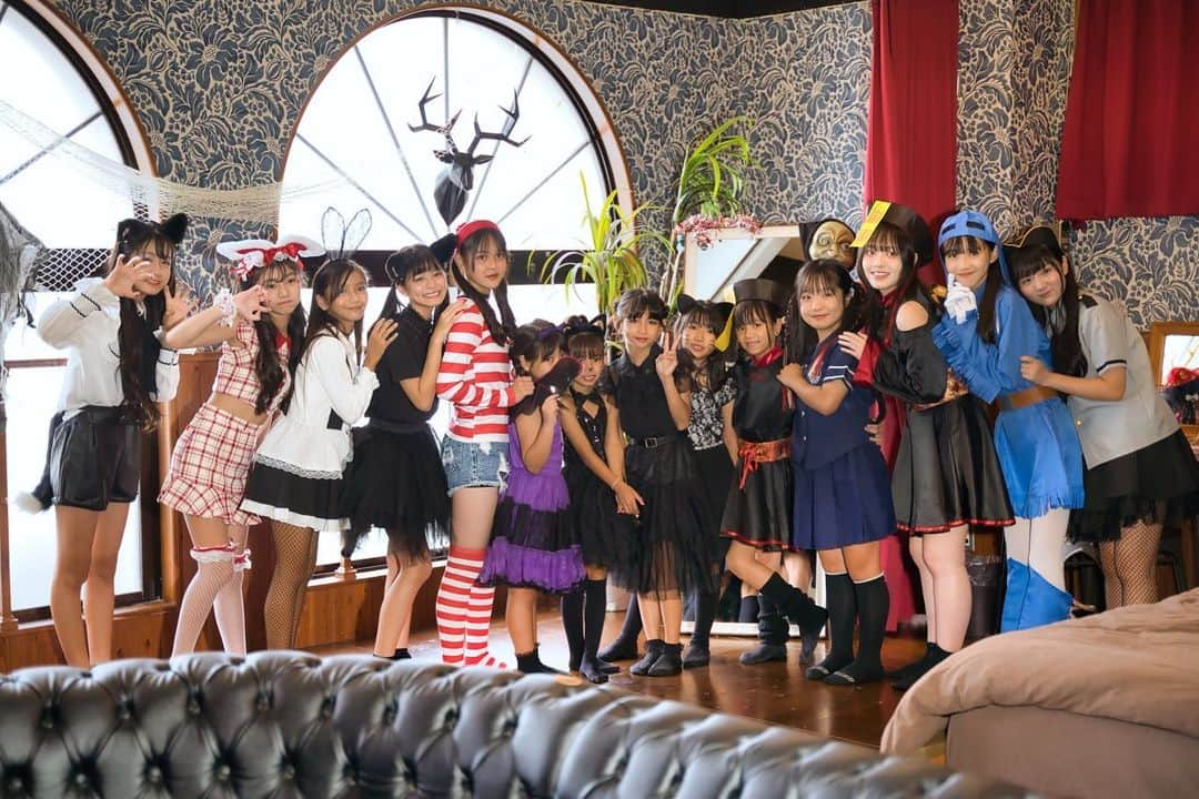 東恩納瑠花さんのインスタグラム写真 - (東恩納瑠花Instagram)「2023.10.21 ハロウィンイベント🎃👻 皆んなでの写真もありがとうございます🤗  るか🍒  #japan #okinawa #sweetcherrypeppers #ハロウィン #halloween #ナウシカ #風の谷のナウシカ」11月4日 9時37分 - ruka.ru_ru