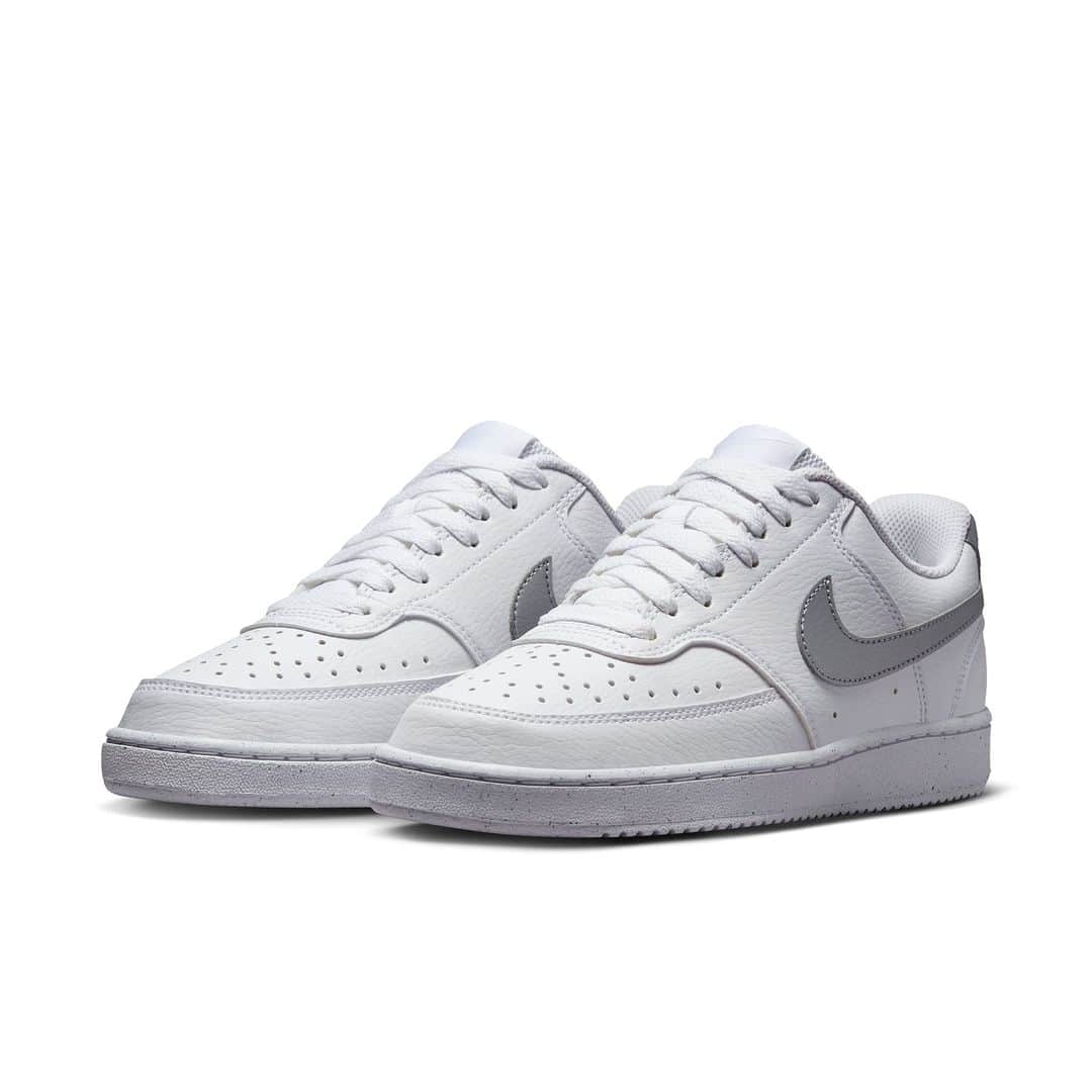ABCマートのインスタグラム：「. <NEW IN>  NIKE W COURT VISION LO NN DH3158-108 ￥8,800  🔗https://www.abc-mart.net/shop/g/g6204910006044/?utm_source=FB&utm_medium=social&utm_campaign=DH3158-108  #abcmart #abcマート #NIKE #ナイキ」