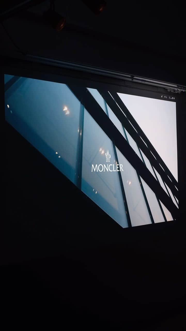 【ANN DE ARKのインスタグラム：「【イベント告知】  MONCLERモアバリエーションフェア  期間中は、普段取り扱いのない《 モンクレール 》の人気モデルを豊富に取り揃え、ARKnetsでのみ展開されるエクスクルーシブアイテムもお披露目となります。また、今回初となるレディースモアバリエーションイベントも同時開催。  さらに、開催期間中は、ARKnetsポイントを通常の10倍プレゼントいたします。ぜひこの機会にご来店ください。  ◾️場所 ・ARKnets オンラインストア ・WEEKEND SHOP(特設会場) 〒320-0861 栃木県宇都宮市西1-2-2  ◾️日時 11月4日（土）~ 11月12日（日）12:00 ~ 19:00  #arknets #moncler #モンクレール #annseark #museumark」