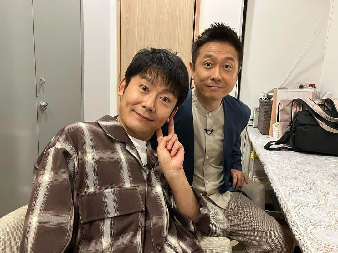 菅広文さんのインスタグラム写真 - (菅広文Instagram)「クイズの神様にて。 撮影　前田マネージャー。 12月10日 ルミネで単独ライブあり。 #ロザン  #単独ライブ  #一般発売しているよー」11月4日 10時14分 - sugahirohumi