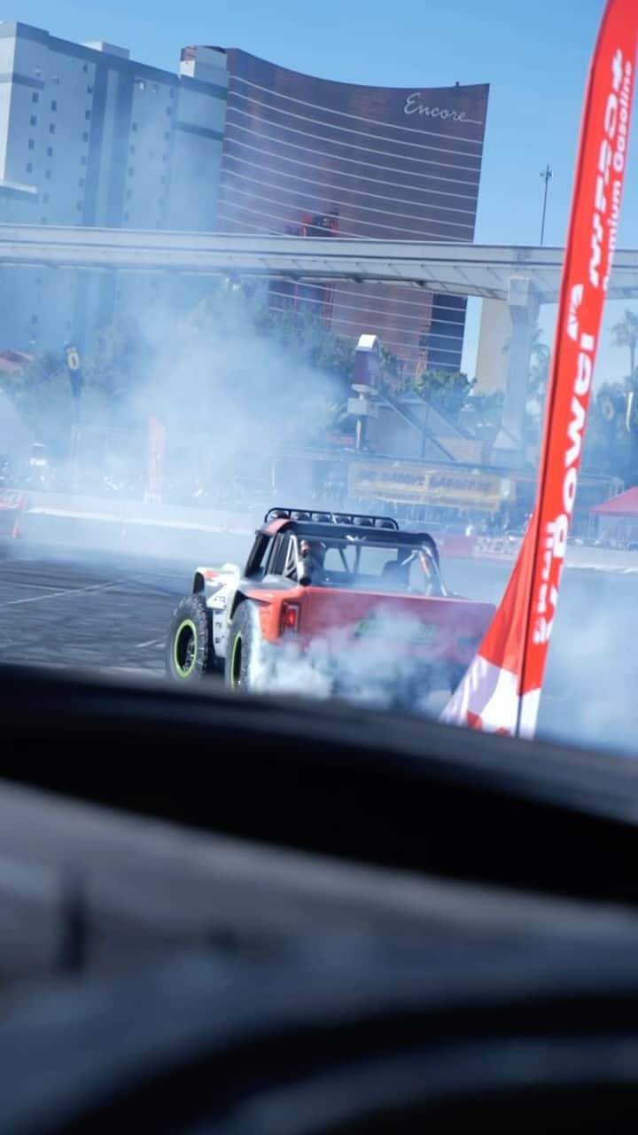 Classics Dailyのインスタグラム：「The boys at @r3di_official put a SEMA recap on that has us wanting more!  What was your favorite ride from the show? _ 🎥 @_ryanritter  _ #sema #semashow #2023semashow #mustanglife #fordmustang #drifting #hoonigan #rtrmustang #sideshow #americanmuscle」