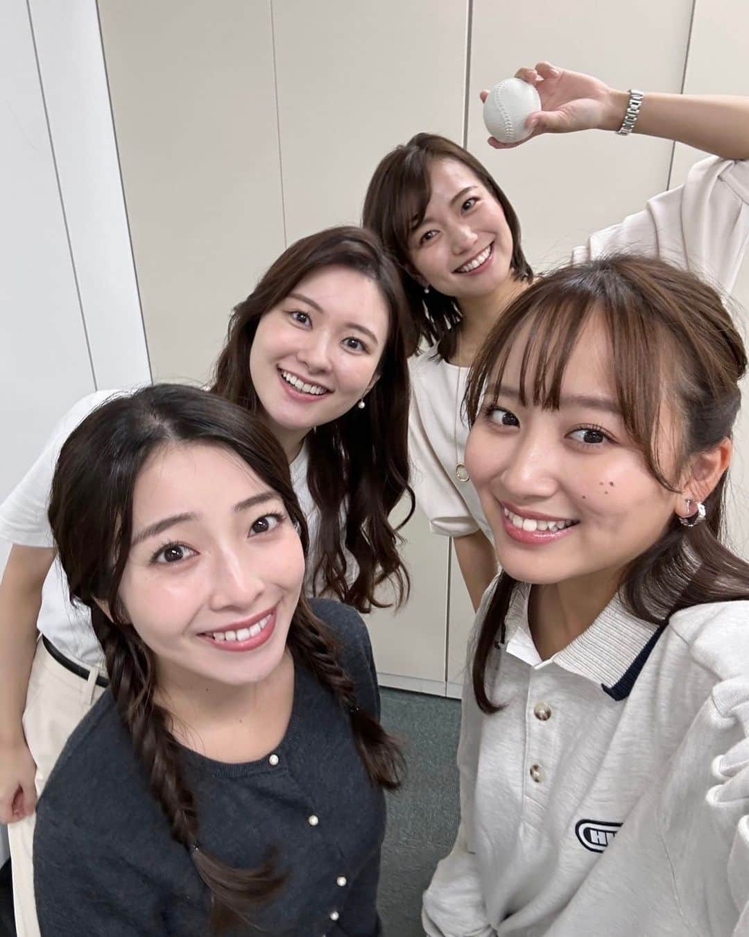 増田紗織さんのインスタグラム写真 - (増田紗織Instagram)「生放送終わりの1枚💓  #おは土 #アナウンサー  #斎藤真美 さん #小椋寛子 さん #堀くるみ さん」11月4日 10時50分 - saorimasuda_official