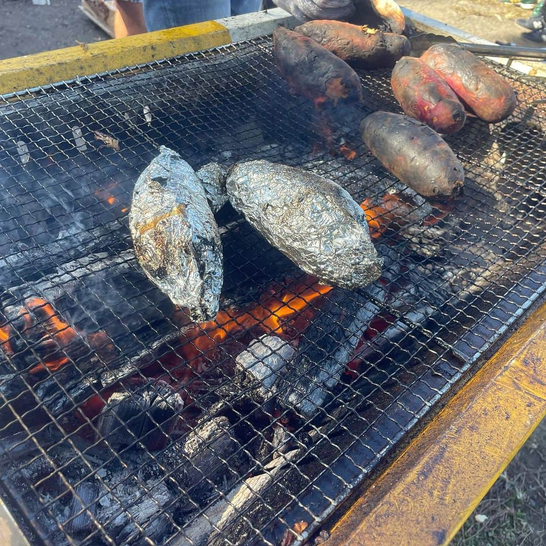 けんじるさんのインスタグラム写真 - (けんじるInstagram)「先日  丸焼きにしました。  #BBQ #芋煮 #サウナ #アウトドア」11月4日 11時02分 - kenjiru0318