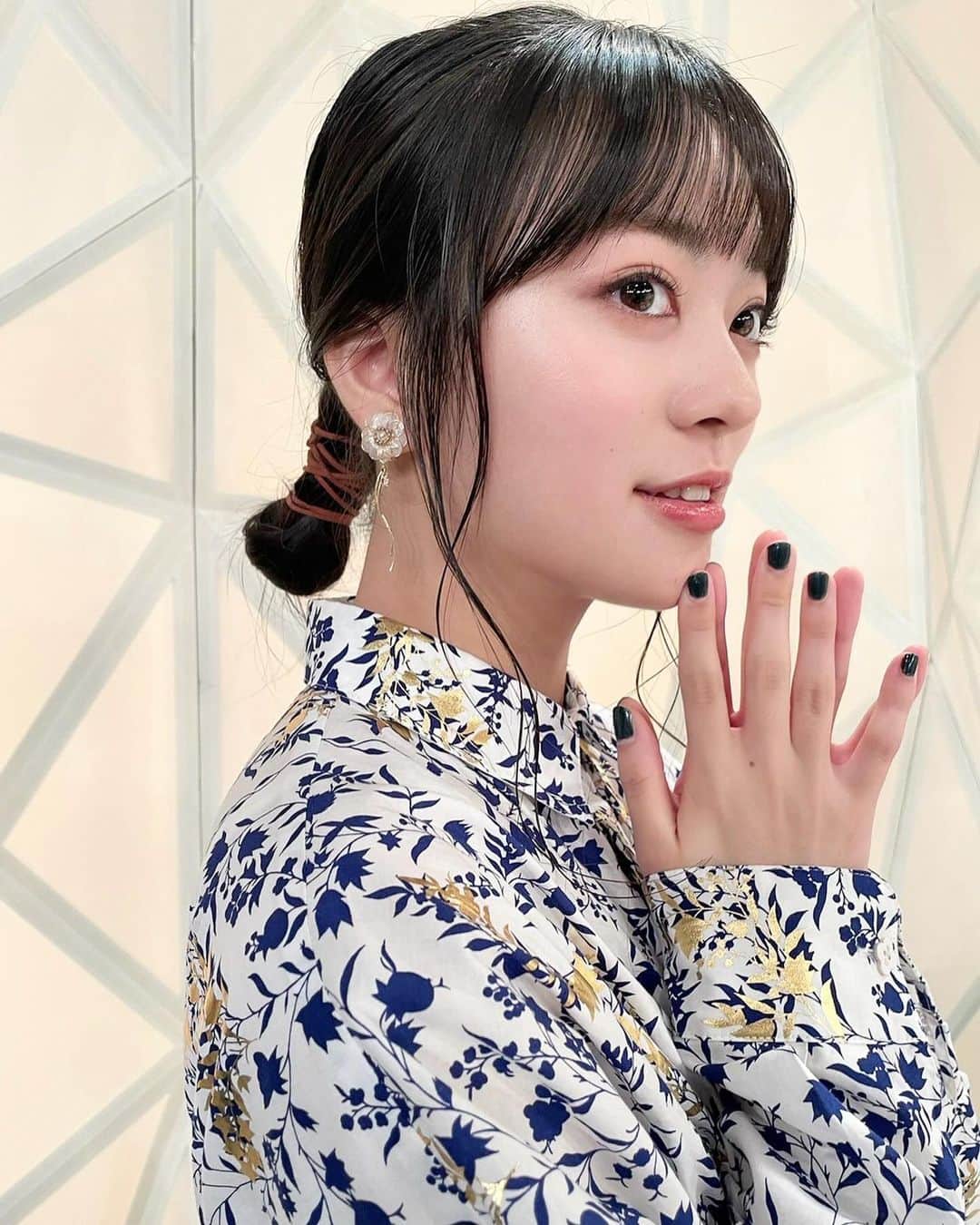 深尾あむさんのインスタグラム写真 - (深尾あむInstagram)「明日はNHK短歌の放送日です！ 朝6時〜！早起き頑張ろう🫡 放送後もNHK プラスにて配信されているので、見逃した方は是非観てください〜 #nhk短歌」11月4日 11時32分 - amufukaofficial