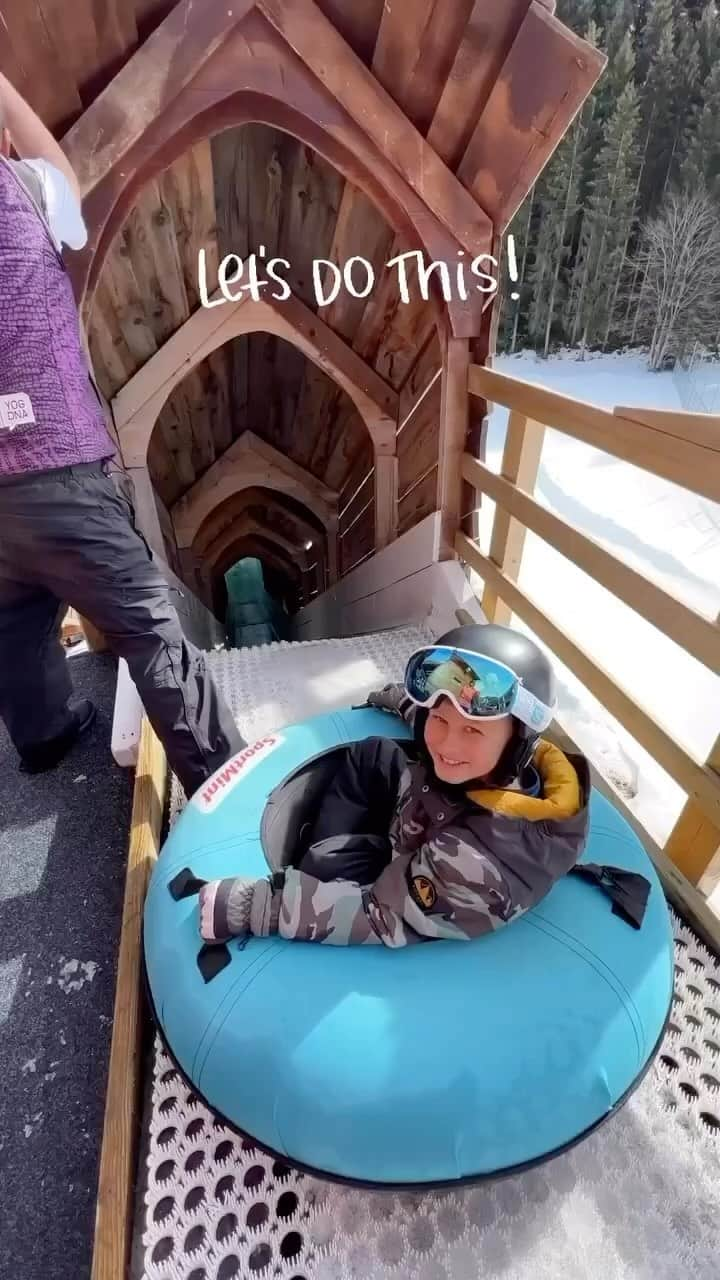 Live To Exploreのインスタグラム：「@wirth.a.trip invites you to the coolest winter playground in switzerland! 🤩🫶🇨🇭  💡 Leysin Tobogganing Park, located in the picturesque Swiss village of Leysin, is a thrilling winter attraction that promises an exhilarating experience for visitors of all ages. Nestled amidst the breathtaking beauty of the Swiss Alps, this park offers a perfect blend of natural scenery and adrenaline-pumping adventure.  👉Share this post with your travel squad and start planning your next unforgettable getaway together!  Credits to: @wirth.a.trip   📍: Leysin Tobogganing Park, Switzerland.」