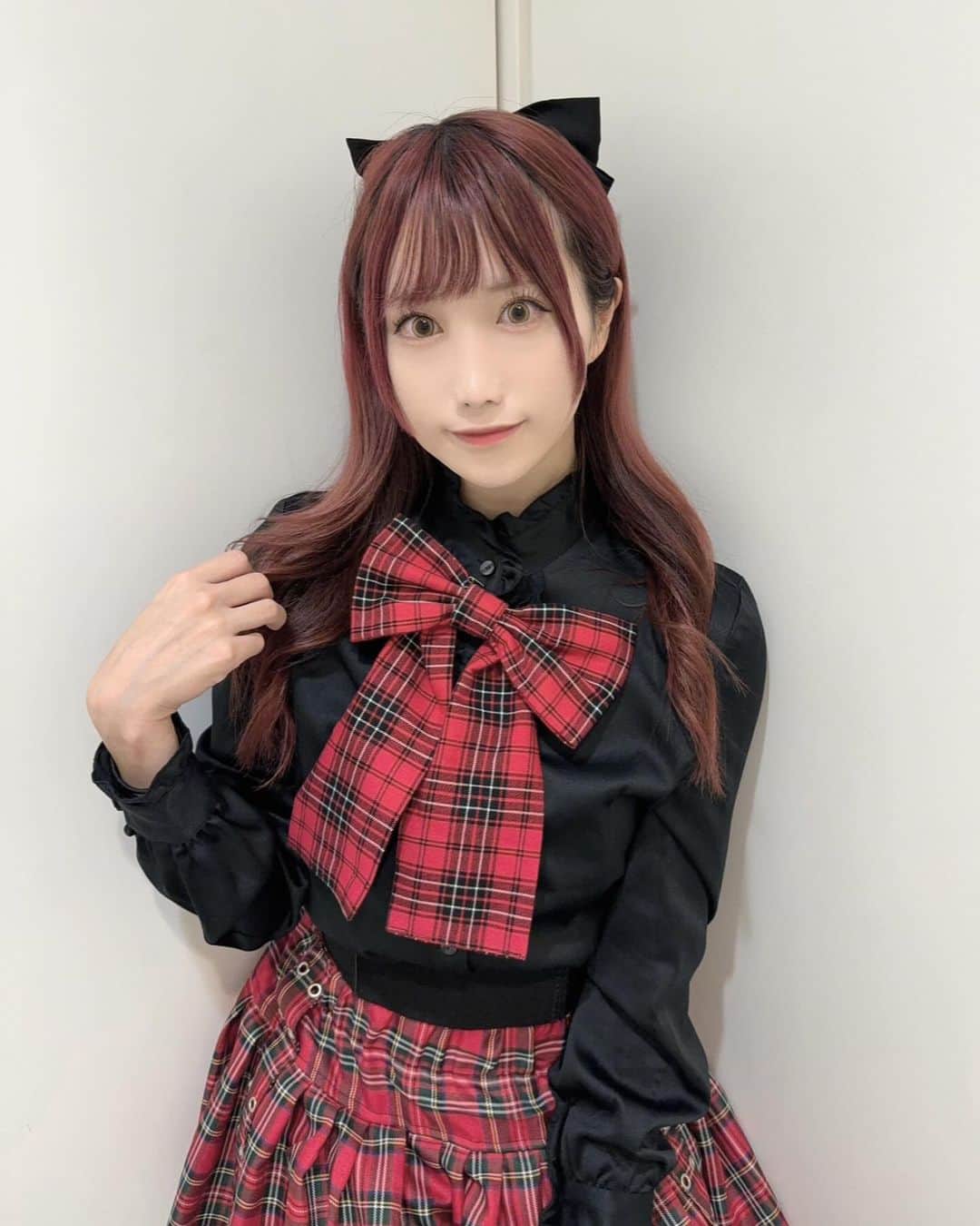 のインスタグラム：「ほほをはたくかぜー　♥️🃏」