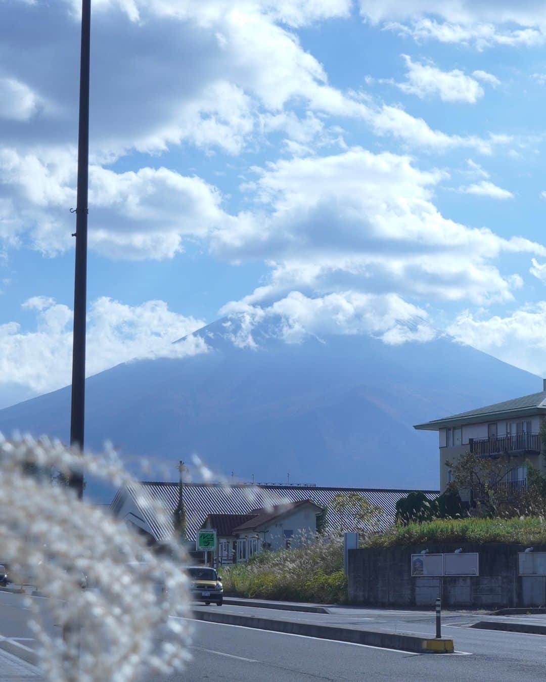 maari watanabe(まありん)のインスタグラム：「🗻次はもっと雲のない日に☀️」