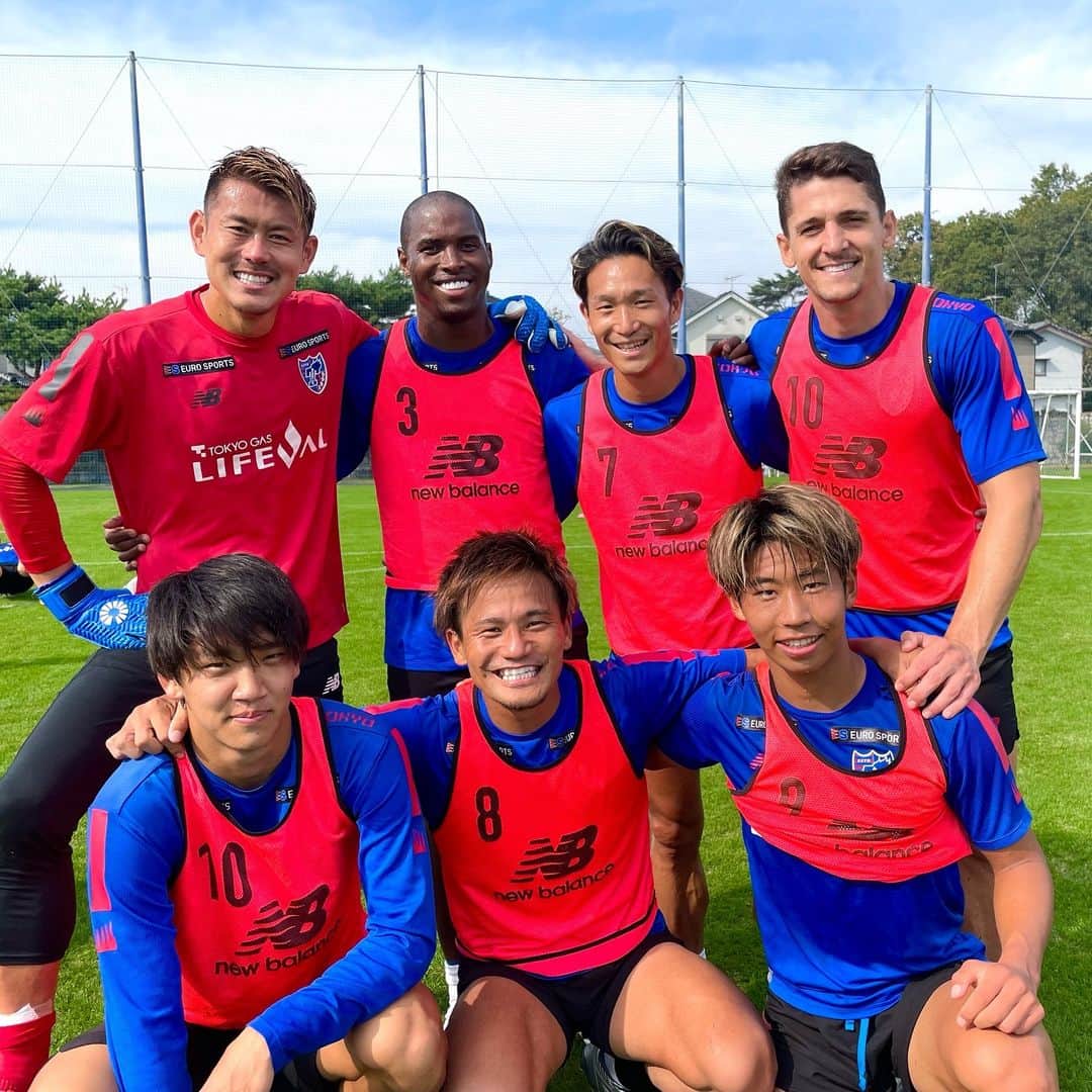 FC東京オフィシャルグッズのインスタグラム：「🔵🔴👑 今日のChampion team👏😆✨  @tsuyoshikodama_official @adailton.silva @k.koizumi37 @henriqetrevisan @_kanta__doi @tokumoto05 @yuta_arai_0613 @fctokyoofficial  #FC東京 #fctokyo #tokyo」